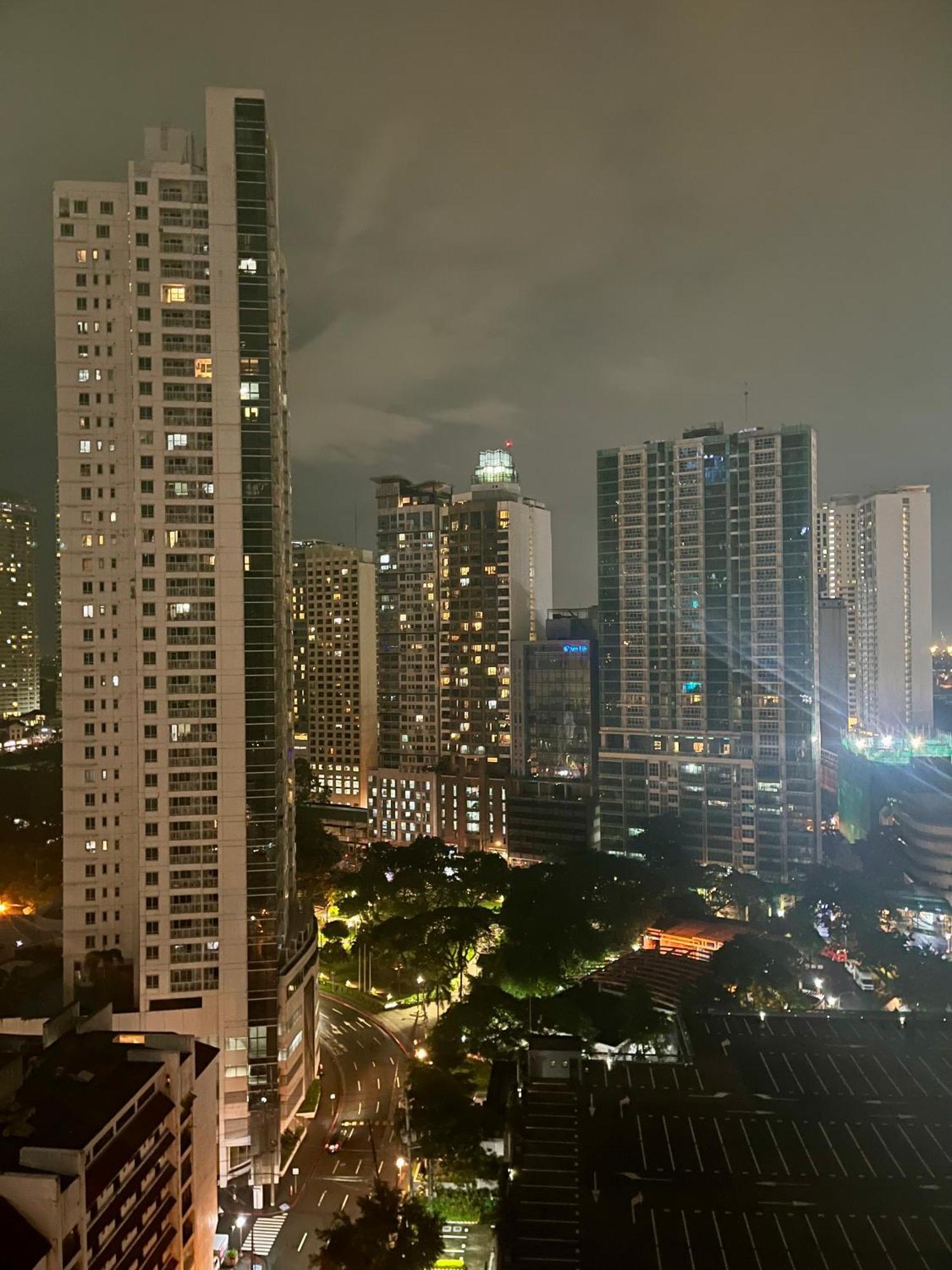 Greenbelt Hamilton Tower 1 Makati City Екстериор снимка