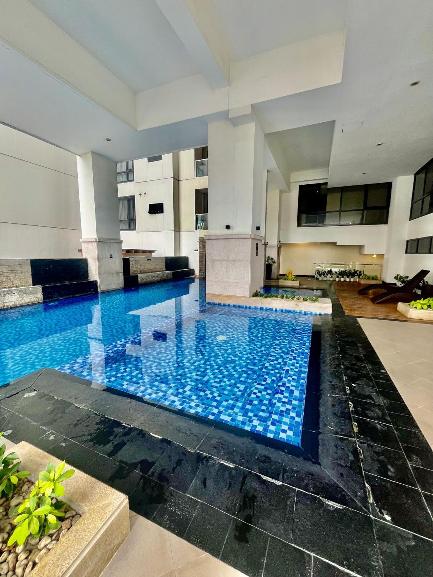 Greenbelt Hamilton Tower 1 Makati City Екстериор снимка