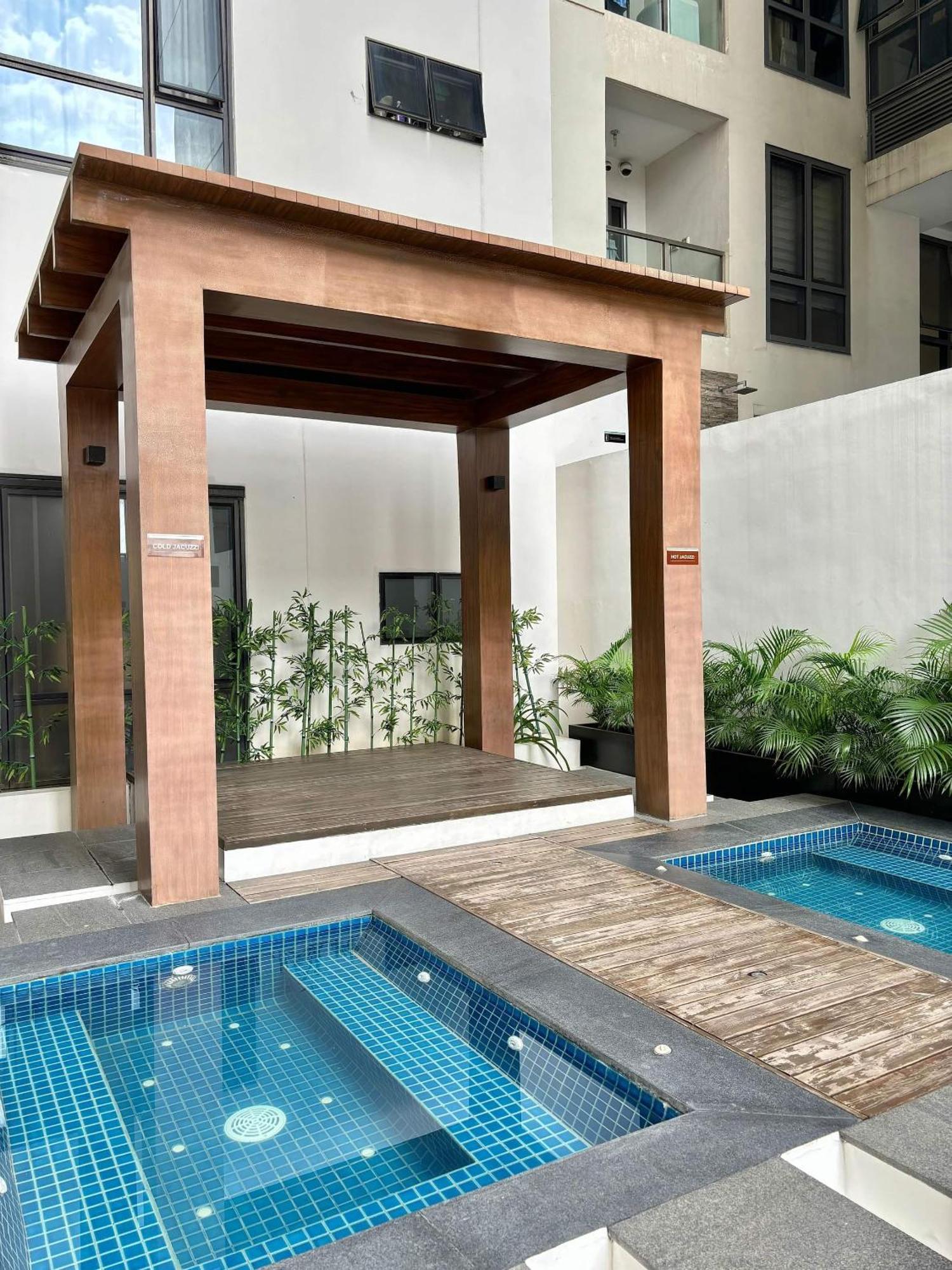 Greenbelt Hamilton Tower 1 Makati City Екстериор снимка