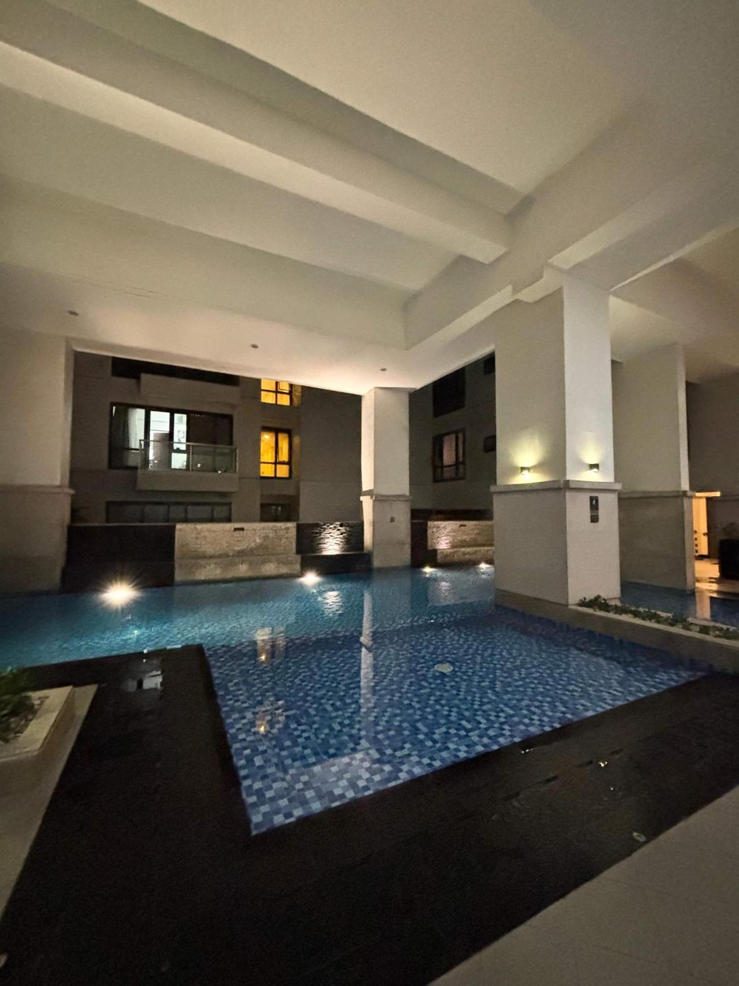 Greenbelt Hamilton Tower 1 Makati City Екстериор снимка