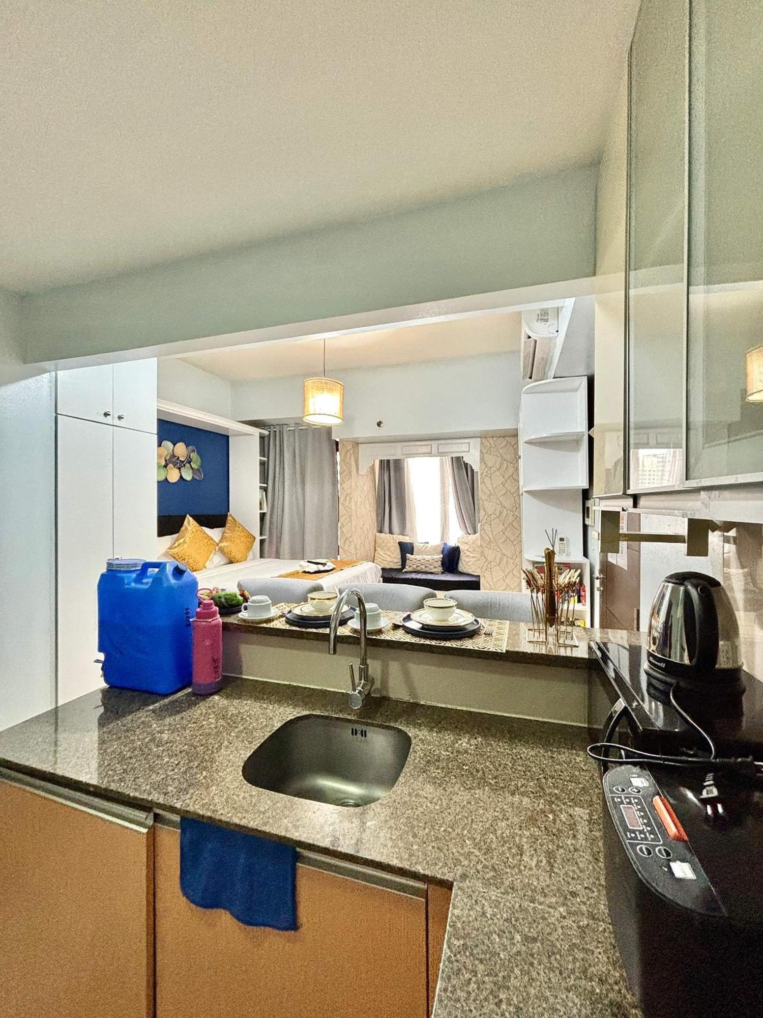 Greenbelt Hamilton Tower 1 Makati City Екстериор снимка